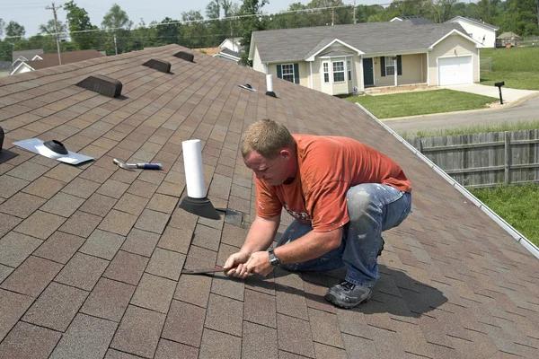 What to Consider When Hiring a Roofing Contractor in New Richmond